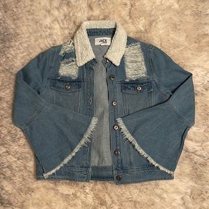 NWOT cropped denim jacket with bell sleeves & sherpa collar